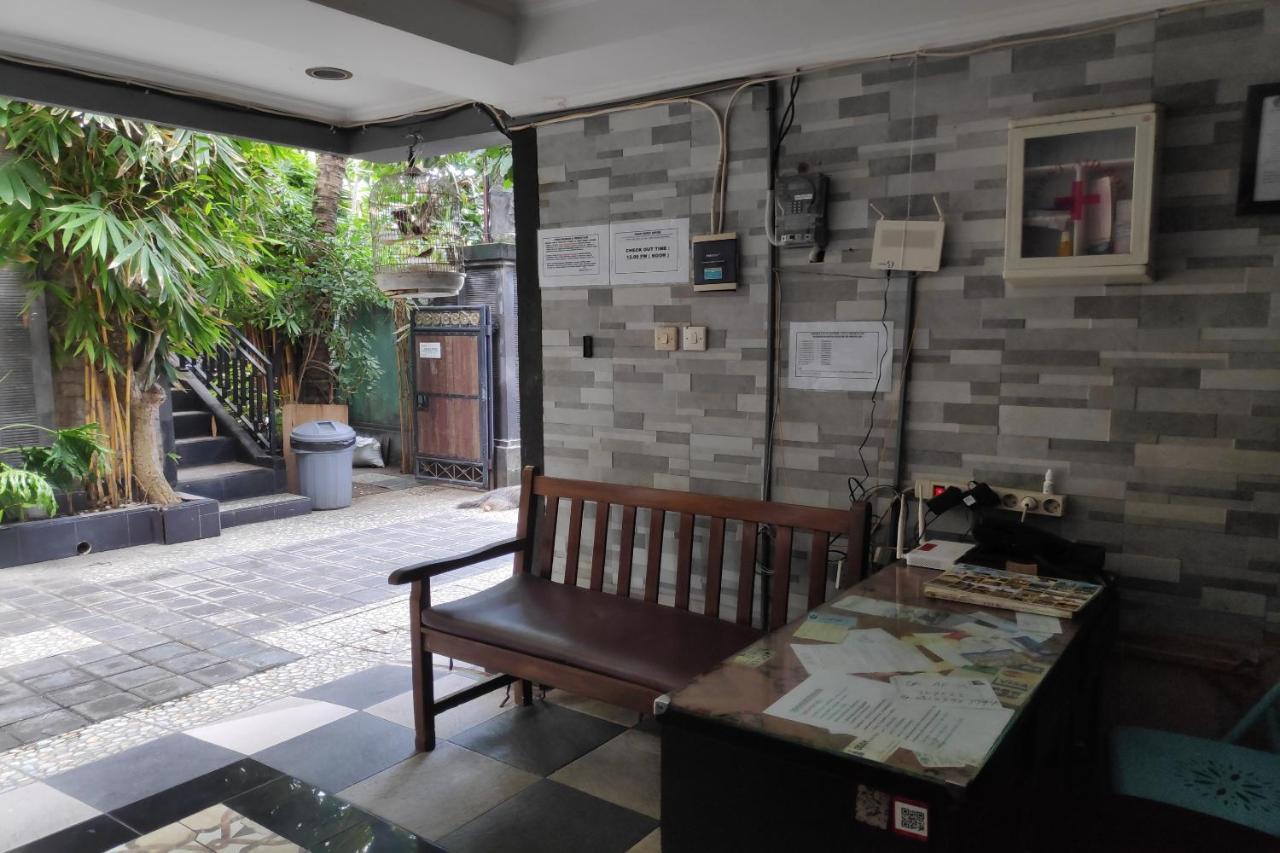 Oyo 90274 Odah Guest House 꾸따 외부 사진